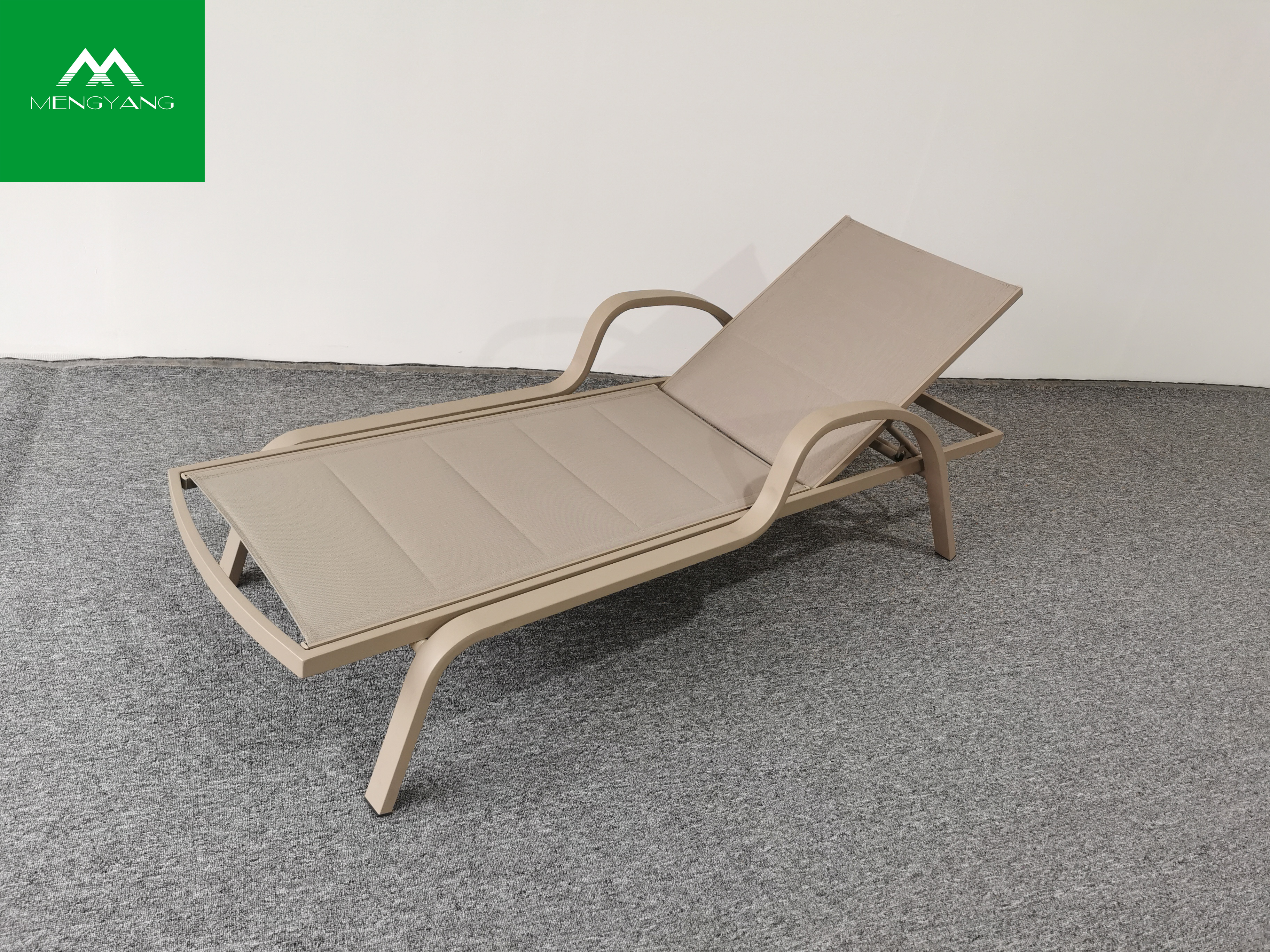 Outdoor-Aluminium-wasserdichte Terrassen-Pool-Chaise-Strand-Sonnenliege