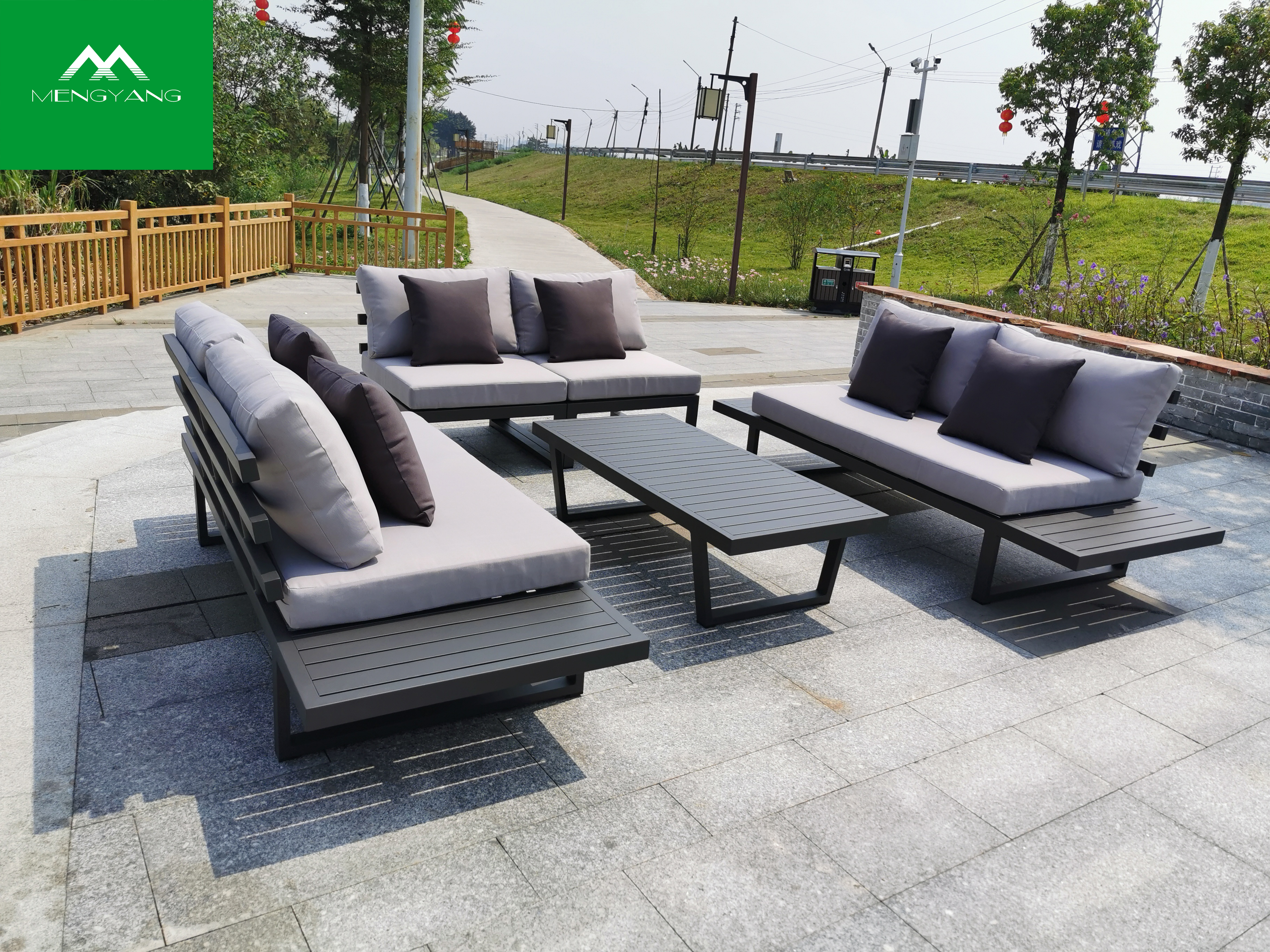 Modernes, luxuriöses Partysofa aus Aluminium für den Garten und die Terrasse